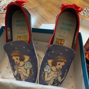 Toms Blue Snow White Alpargata Women’s shoe